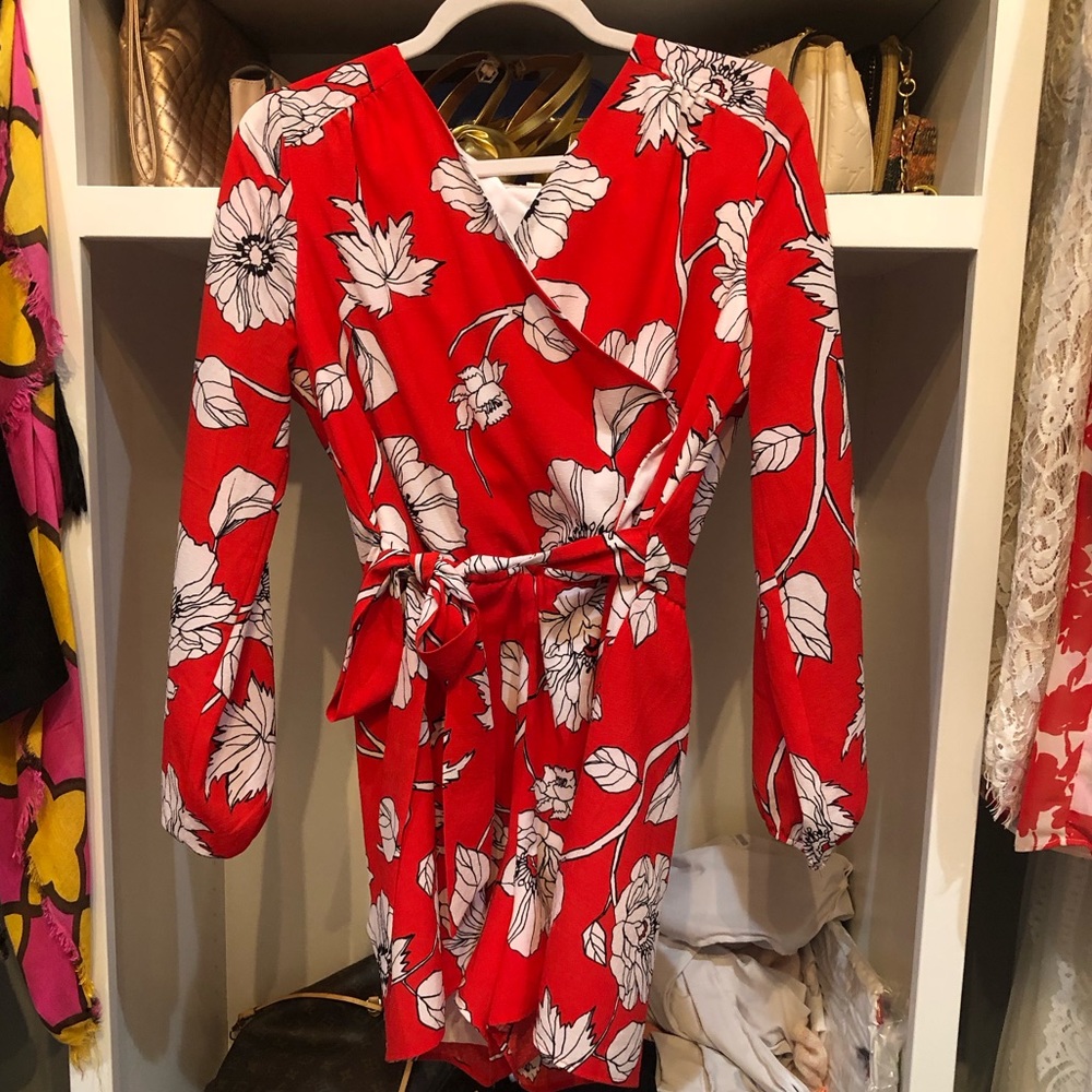 Women’s Shorts Romper , Red , Sz Medium , long sleeve , Great condition